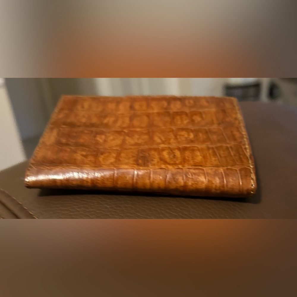 Brown Genuine Crocodile Leather Bifold Wallet - Picture 3 of 6
